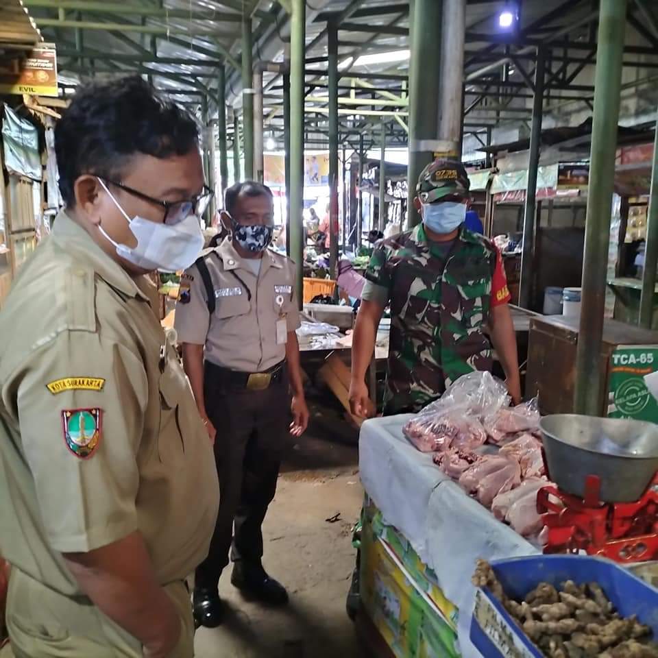 Pedagang Pasar Hardjodaksino Jadi Sasaran PPKM Babinsa Danukusuman